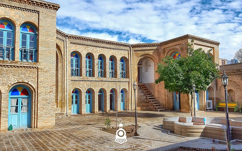 خانه تاریخی آخوند