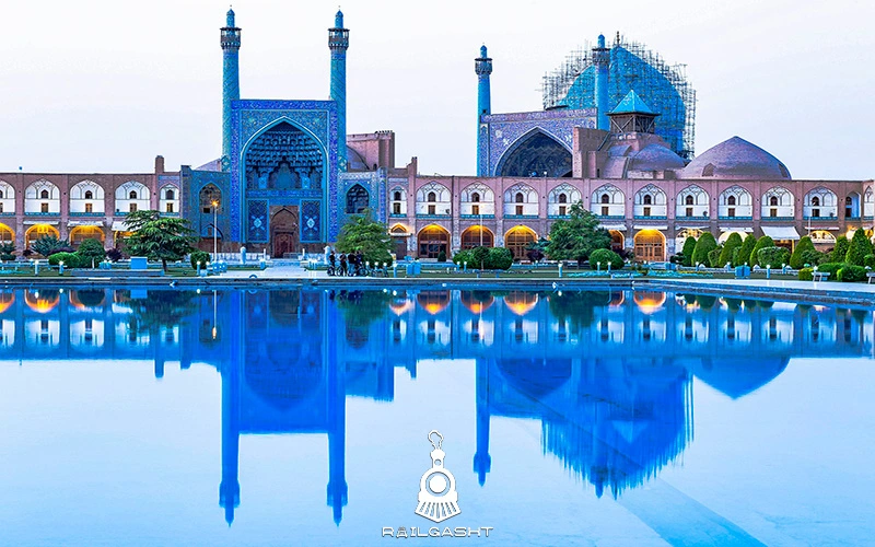  مسجد امام اصفهان یا مسجد شاه یا مسجد جامع عباسی