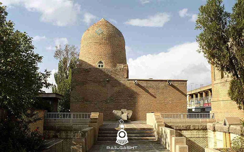 آرامگاه استر و مردخای همدان